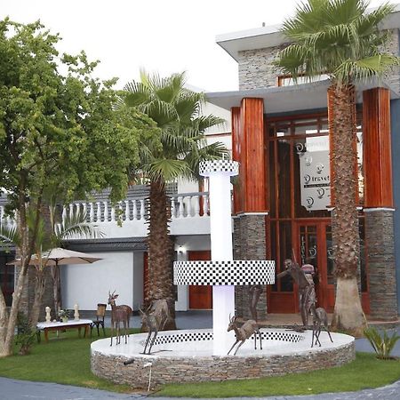 Travetel Or Tambo Airport Hotel Kempton Park Exterior photo
